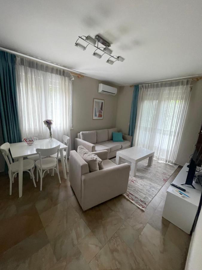 Anna'S Apartment Tirana Zewnętrze zdjęcie
